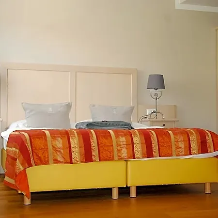Winzerhotel 4* 冈姆波尔茨基尔兴